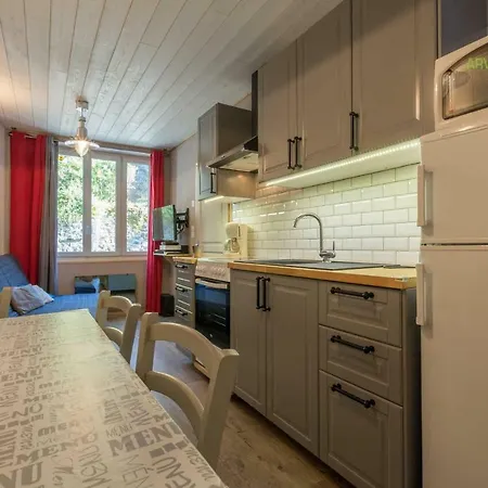 Le Petit Lutess Holiday home Murol